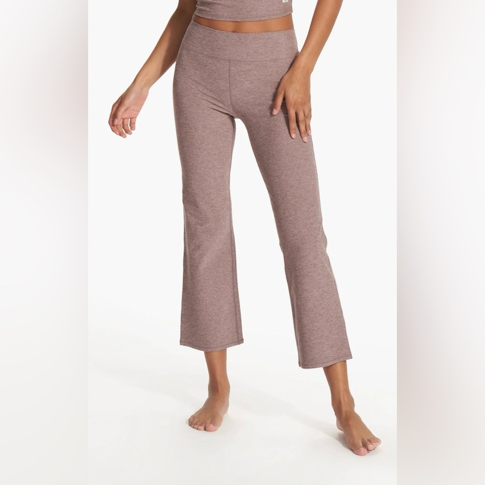 VUORI‎ Mid Rise Elevation Slim Bootcut pant in Hazel Heather Size Large